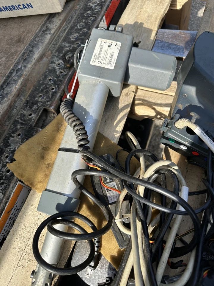 Motor reclinable OKIN DELTADRIVE 1.28.000.086.30 Foto 2 de 3