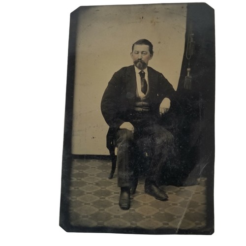 Antique Tintype Photographs Tin Type Ferrotype Metal Man Sitting Turn of Century - Picture 3 of 11