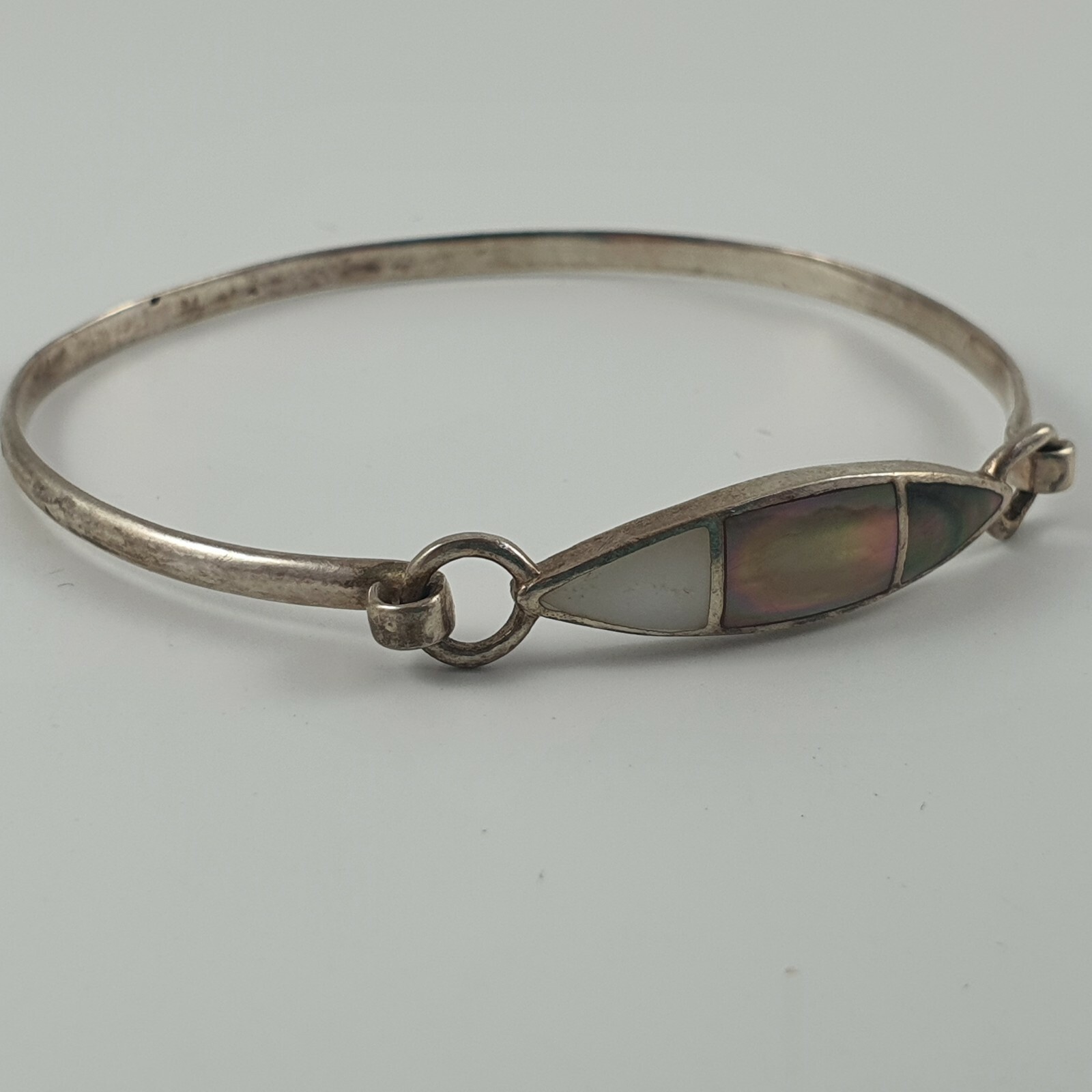 Photo 3 of Sterling Silver 925 Bangle Mother Of Pearl 7.8G ~ B68
