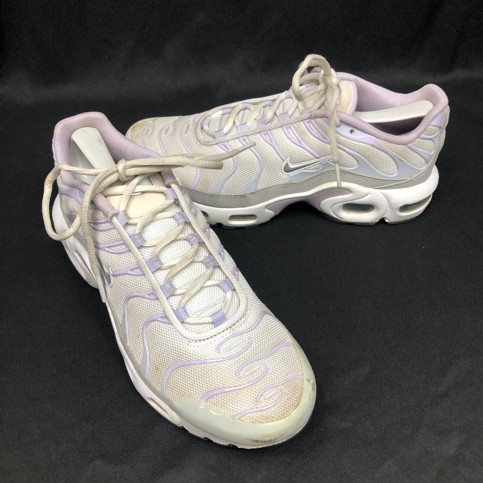 Nike Air Max TN Tuned Plus White Metallic Silver CD0609-108 Size 6.5 Y Kids