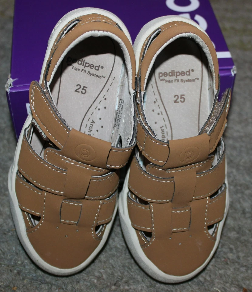 Pediped TODDLER Boys Tan Mark Sandal Shoes - Size 8.5 - EEUC - Image 2 of 4