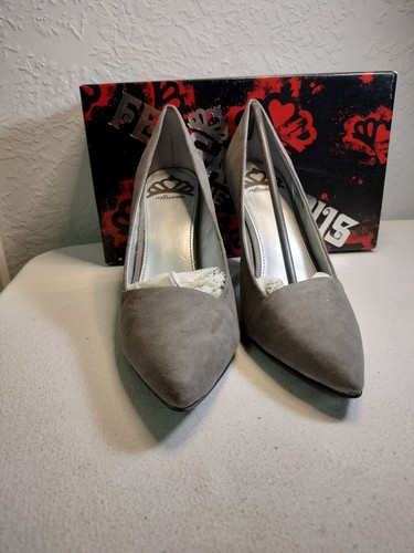 Fergalicious Grau Wildleder - Bild 1 von 8