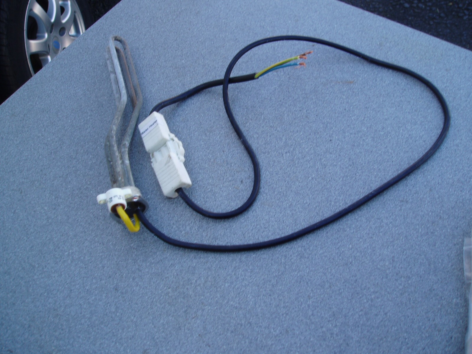 CARAVAN TRUMA WATER HEATER ELEMENT 850W eBay