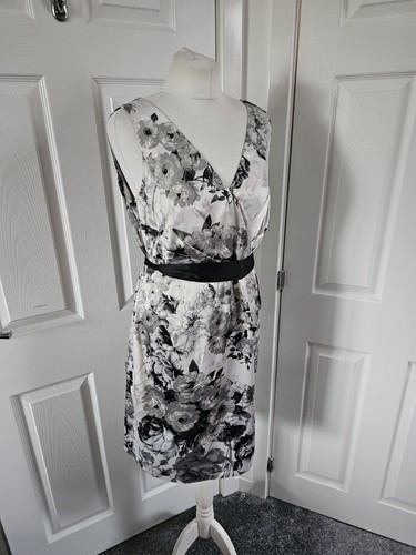 Kaliko Light Grey Rose Satin Sleeveless Dress UK 14 With Sash Bow Tie Special - Picture 5 of 12