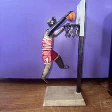 MANUEL FELGUEREZ SLAM DUNK #23 CHICAGO BULLS MICHAEL JORDAN SCULPTURE ARTIST