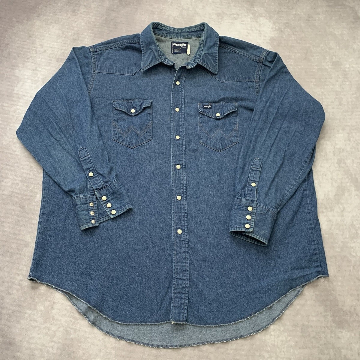 Vintage 90s Wrangler Denim Pearl Snap Shirt Size XL USA Made