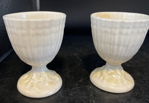 BELLEEK Coral Ring Holder and Two Limpet Egg Cups - Picture 9 of 12