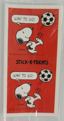 Vintage 50s Sticker Stick-R-Treats Peanuts Snoopy Schulz Hallmark 1958 