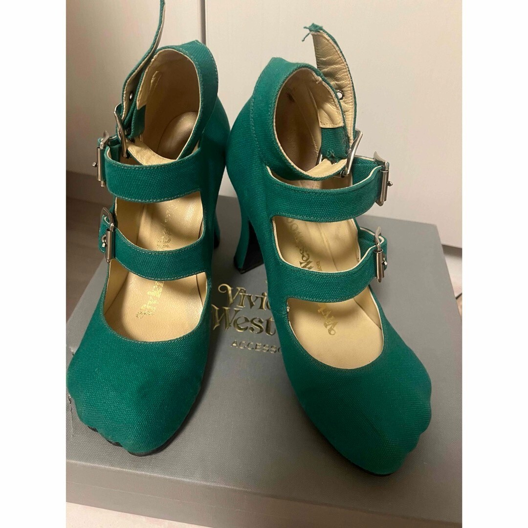 シューズ・サンダルその他 VIVIENNE WESTWOOD Woman High heel shoes Green 74050002WL002B Vivienne Westwood Women's Pumps Heels Animal Toe Canvas