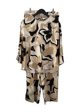 Gorgeous Ladies Zara Patterned Two Piece Outfit, Top Size M, Trousers Size L, Go