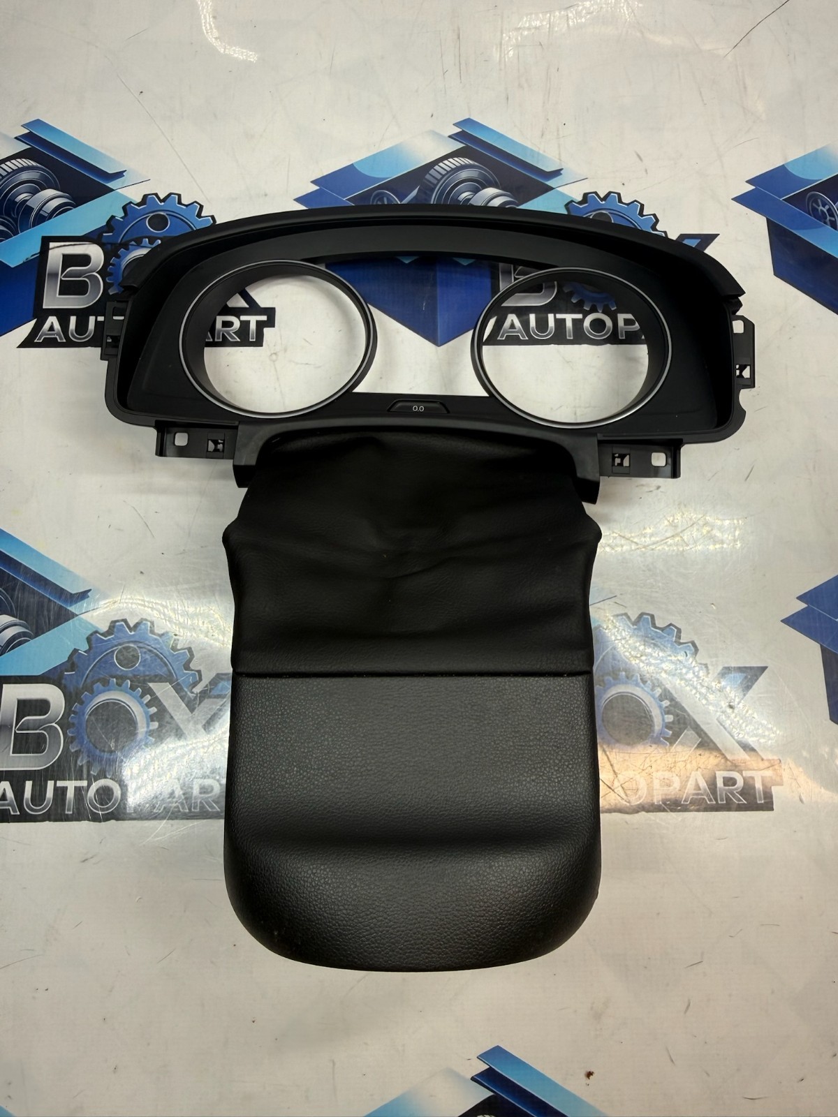 2018-2023 VW ATLAS STEERING COLUMN SHROUD COVER W/ SPEEDOMETER TRIM OEM