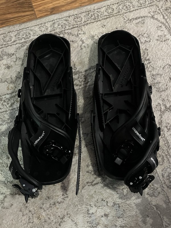 Snowfeet Mini Skis 13 in Black Snowblades with Bindings Included Unisex Adults