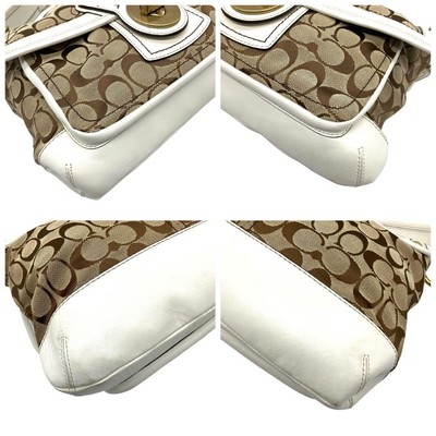 バッグ Coach Legacy TurnLock Slim Flap Shoulder Coach Legacy TurnLock Slim Flap Shoulder Bag White Beige