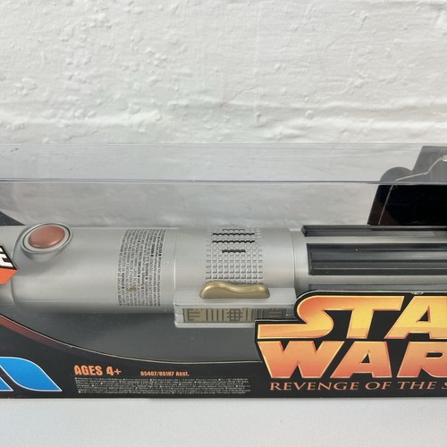 Star Wars Hasbro Anakin Skywalker Electronic Lightsaber Colour Change Blade #232 - Picture 2 of 9