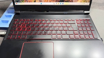 Gaming Laptop Acer Nitro 5, NVIDIA GTX 1650, 512 SSD, Netzteil