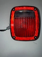 Grote 5370 Tail Light Assembly Right Hand FoMoCo 6C34-13405-AA Ford Chassis Plug