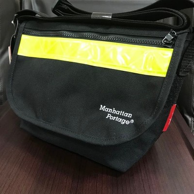Manhattan Portage Messenger Bag Black Yellow Neon 30x21x15cm Unisex New