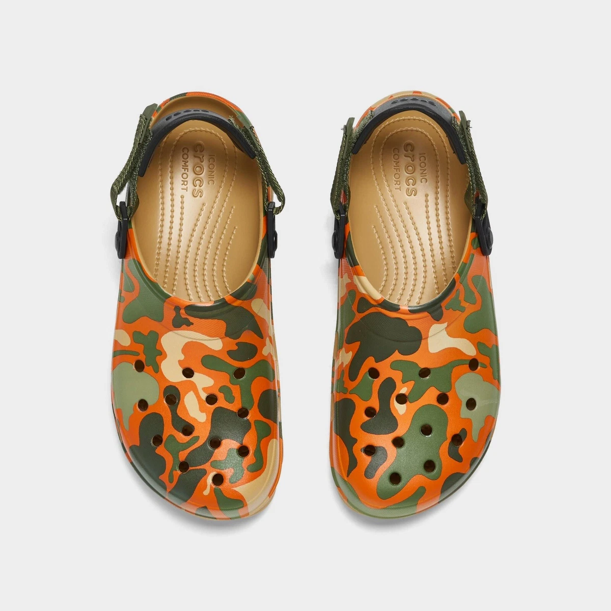 Mens camo hotsell crocs size 11