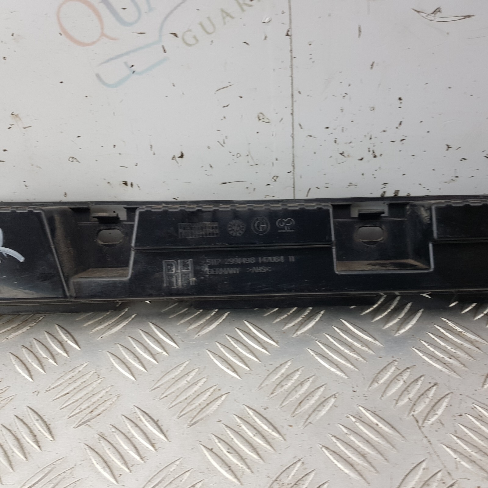 BMW X1 SIDE SKIRT BRACKET REAR RIGHT DRIVER SIDE 2991498 2009 E84 MK1 thumbnail 5