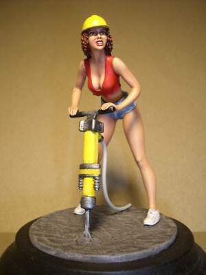 FIGURE 1/18 GIRL MYLENE VROOM PAINTED FOR MINICHAMPS NOREV AUTOART