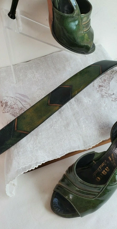 VTG 50s 'Treat' A'mano "Hand Made" Roma Last Green patent leather heel 4B & belt - Image 2 of 4