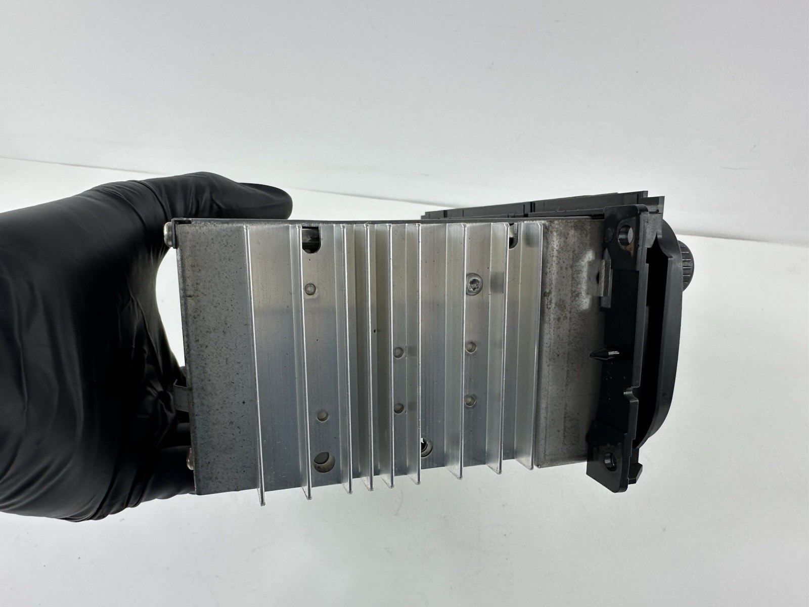 2002-2005 Dodge Ram 1500 2500 AM/FM Radio CD Player Receiver OEM P05091506AG thumbnail 4