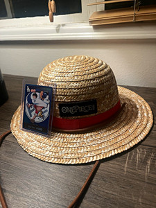 2026 One Piece Night MINT CONDITION Promo Card AND Straw HaT