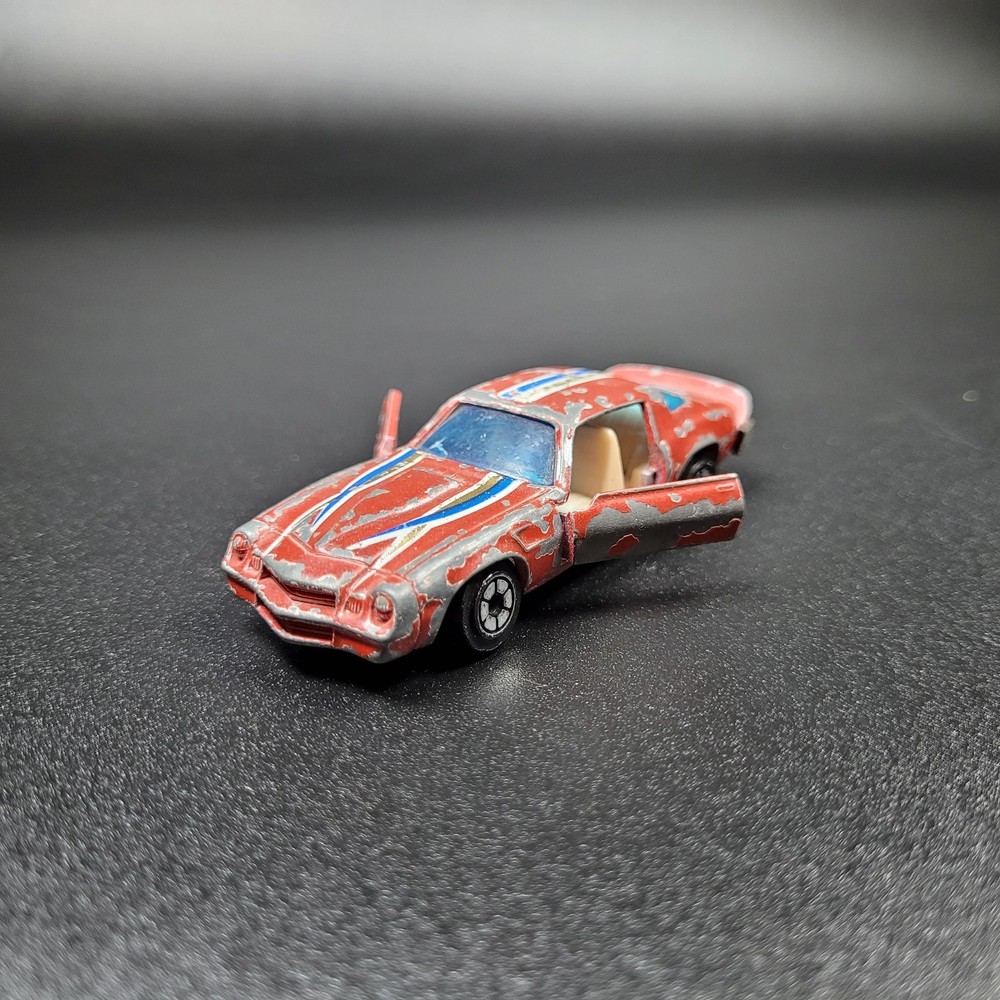 **1:64 Diecast Chevy Chevrolet Camaro Z28 Junkyard Model Car**