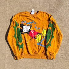 Vintage Disney Mickey Co. Men's Yellow Crew Neck Pullover Sweatshirt Graphic L