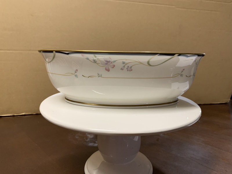 Lenox Debut Collection Constance Oval Vegetable Bowl