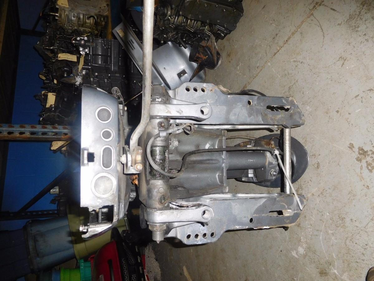 2000 yamaha outboard 40 hp C40TLRY Mid section | eBay