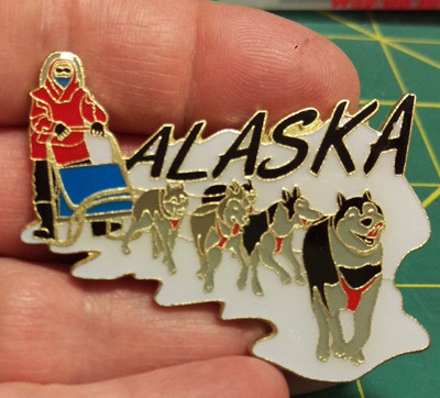 Alaska Magnet Dog team and Musher - Metal Alaska Magnet - dog sled team mushing