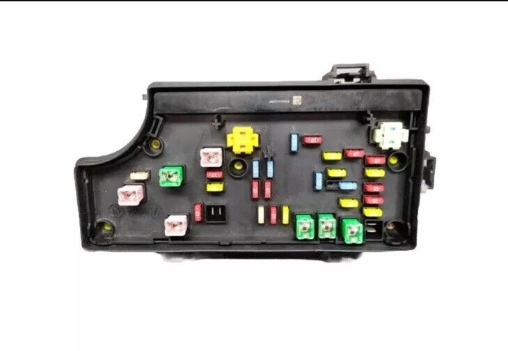 2006-2010 Chrysler PT Cruiser Fuse Box Body Control Module 2006-2010 Chrysler PT Cruiser Fuse Box Body Control Module