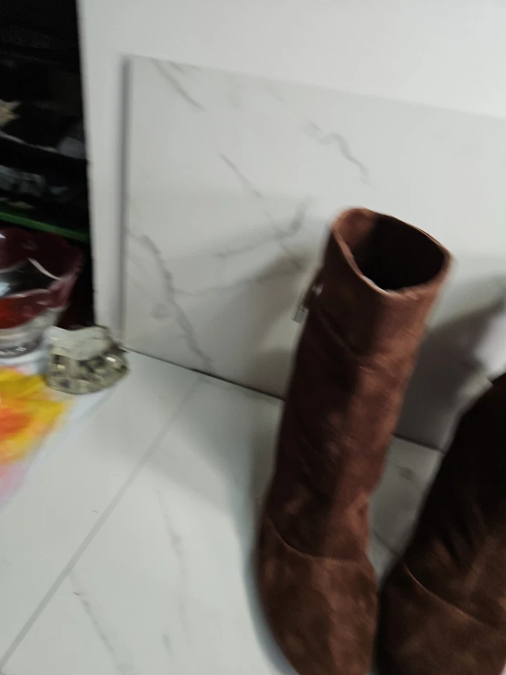 Bcbgeneration Gamuza Cuero Marrón Choco 3.5" Tacón Cuña Tobillo Pull On Botas 8.5B Foto 3 de 4