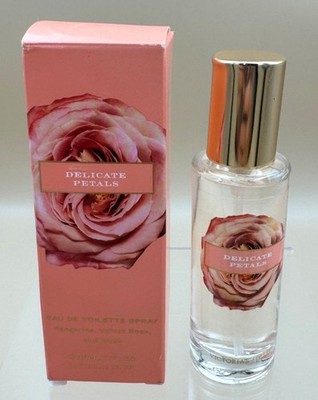 Victorias Secret DELICATE PETALS Eau De Toilette Spray 1 Fl Oz NIB