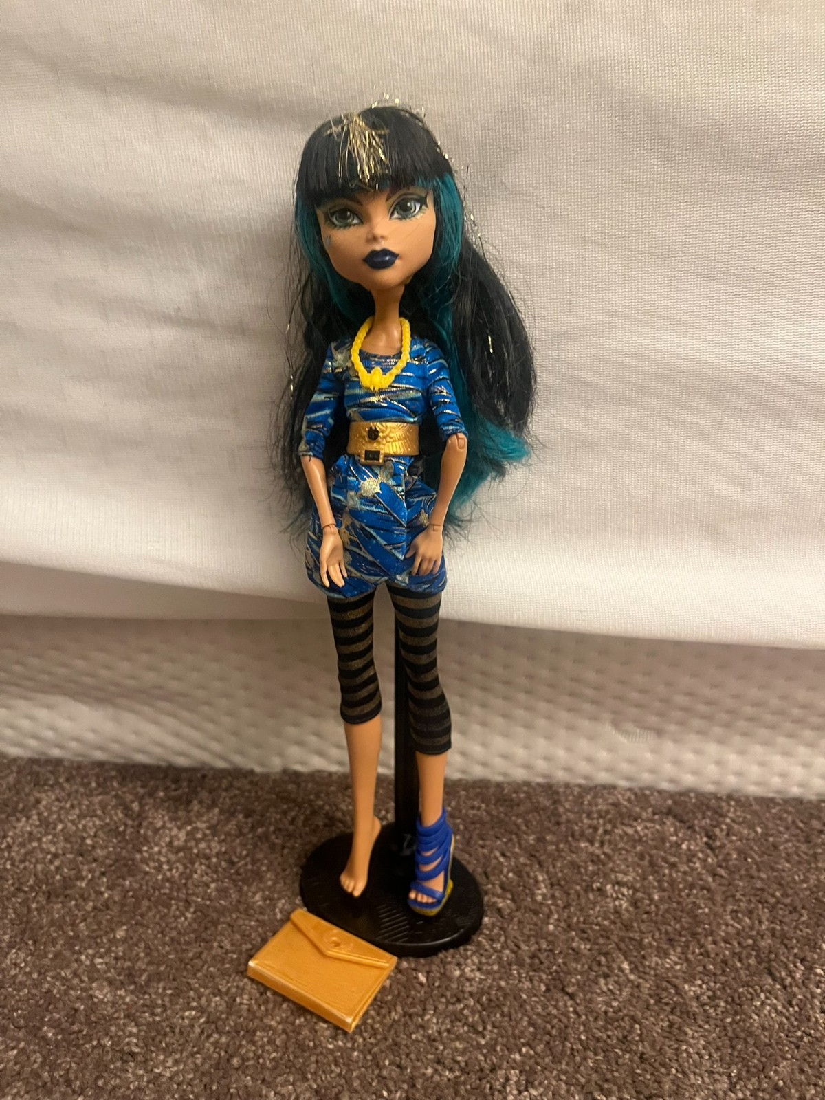 Monster High Cleo De Nile Picture Day Doll 2008 Mattel w/Fol