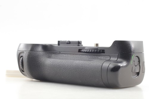 [MINT] Nikon Multi-power Battery Pack MB-D12 From JAPAN