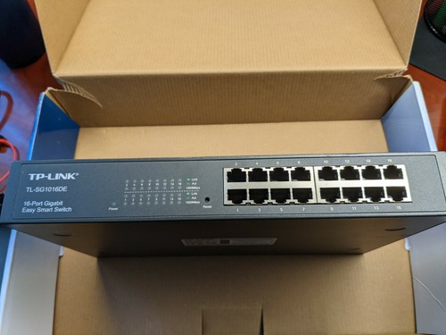 TP-LINK SG1016DE 16-port Gigabit Easy Smart Switch - used