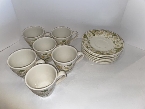 Vintage Metlox Poppytrail "Sculptured Daisy" Cup and Saucer Sets - Set Of 6 - Picture 5 of 12