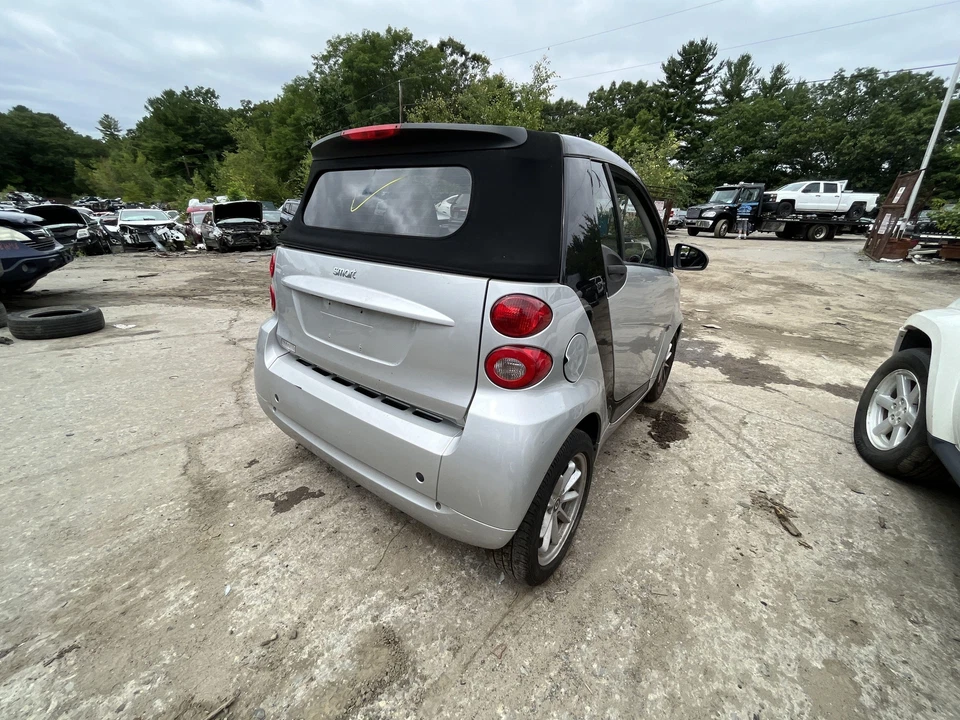 Conjunto parachoques trasero SMART FORTWO 08 09 10 11 12 Foto 2 de 3