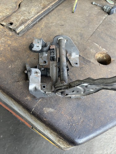 peugeot partner van hand brake Lever 2011/12 - Picture 2 of 4