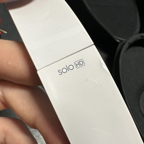 Beats By Dr Dre Solo HD Over The Ear Headphones Wired Original Box & Case White - Picture 8 of 12