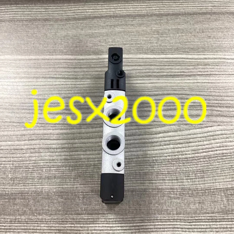 1PC NEW FESTO CPE14-M1CH-5L-1/8 550237 solenoid valve - Image 4 of 4