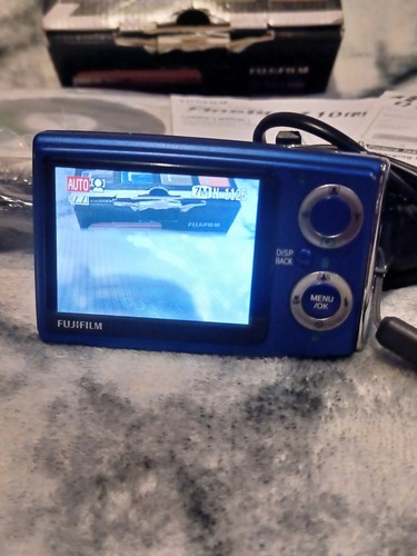Fujifilm FinePix Z Series Z10fd 7.2MP Digital Camera - Blue TESTED Boxed w Extra - Picture 8 of 8