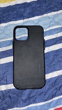 OtterBox Defender PRO Case & Holster for iPhone 13 - Black