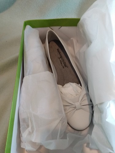 NEW WALKING CRADLES Women SZ 8 N Fall OffWhite Leather Loafer Ballet Flats Shoes - Picture 16 of 16