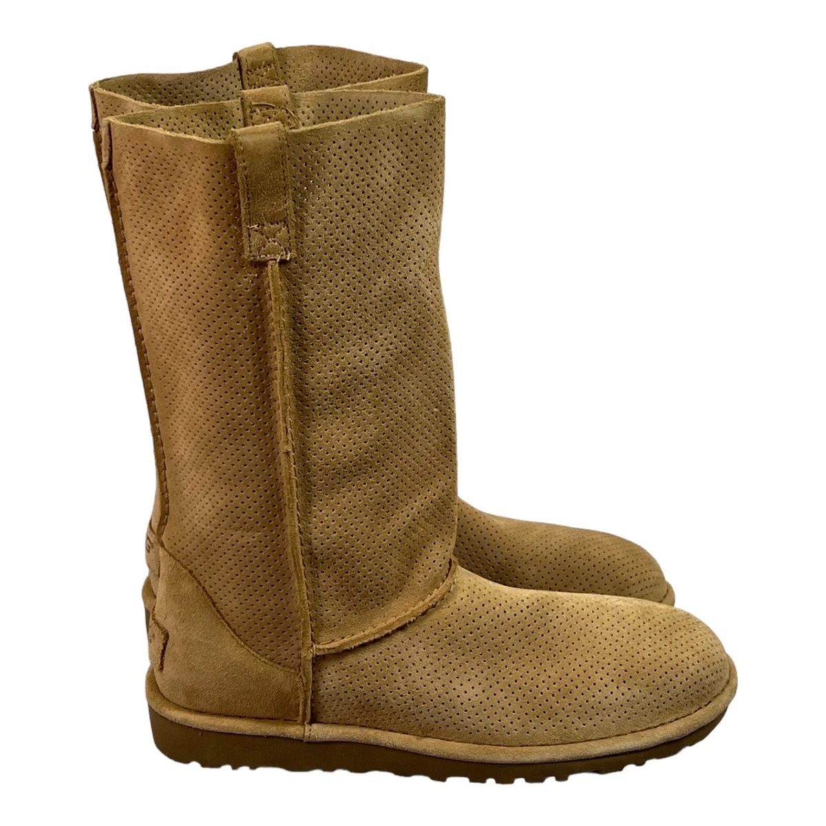 Perforated uggs top