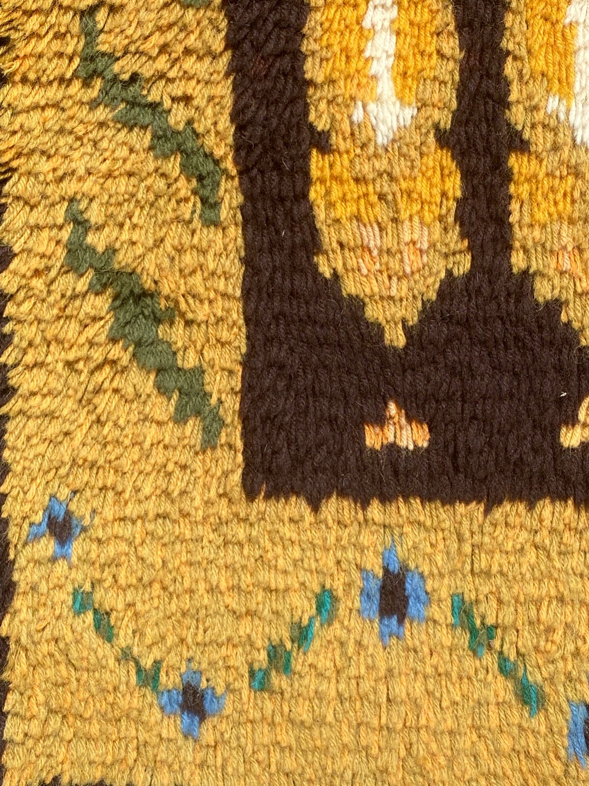 Picture 4 of 12
