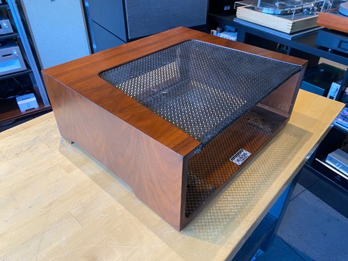 Marantz WC-1 Cabinet for 10B - For Restoration - Bent Grill, Damaged Mounting - Picture 10 of 15