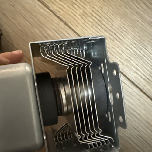 Unbranded Magnetron 2M246-15TAG for LG **NEW** No Box - Picture 2 of 4